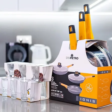 Apartament And рool *